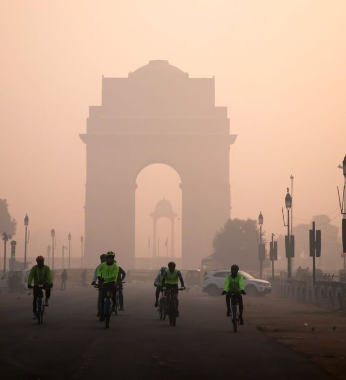 One Day Delhi to Agra Tour Package - Image 1